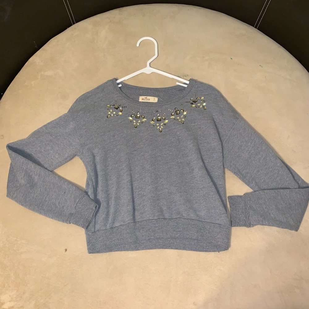 Grey cropped sweater